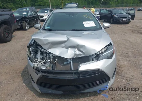 2018 Toyota Corolla Le z USA, uszkodzony, nr VIN 2T1BURHE5JC105822